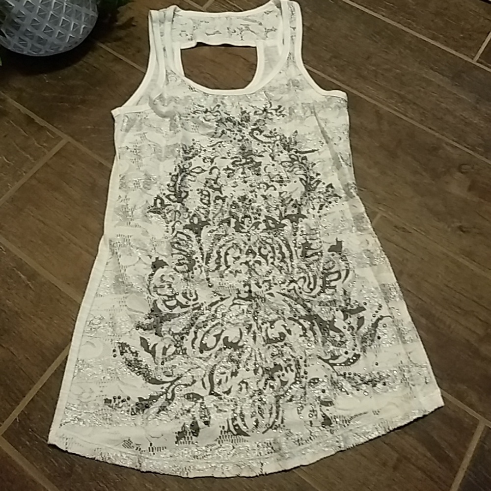 NWOT Maurice's blingy tank